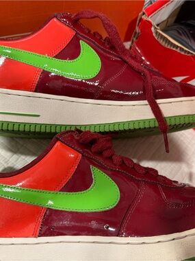 Nike Men’s AF-1 Premium Kiwi patent Leather si3 10.5 men’s in box